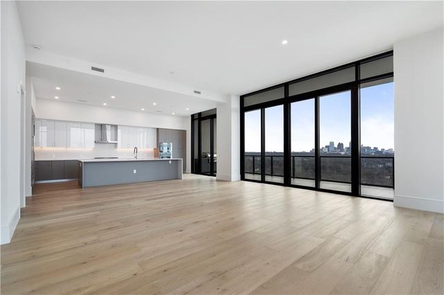 2425 Peachtree Road 1806, Atlanta, GA 30305