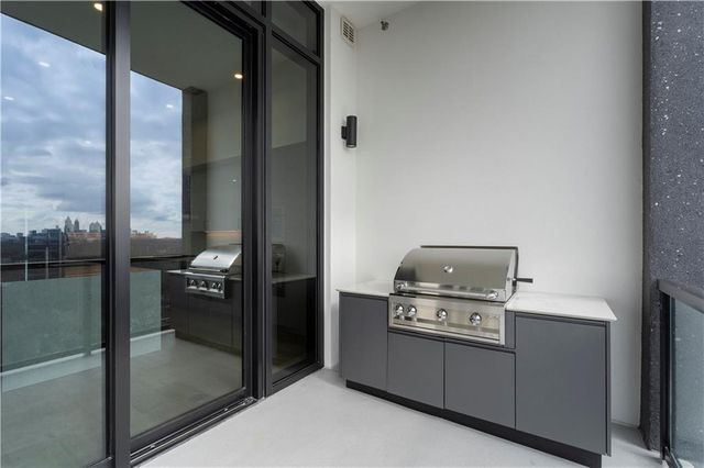 2425 Peachtree Road 1806, Atlanta, GA 30305