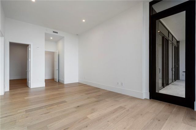 2425 Peachtree Road 1806, Atlanta, GA 30305