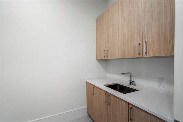 2425 Peachtree Road 1806, Atlanta, GA 30305