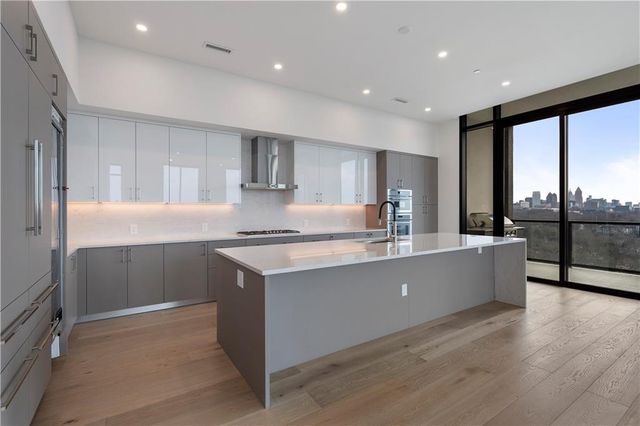 2425 Peachtree Road 1806, Atlanta, GA 30305