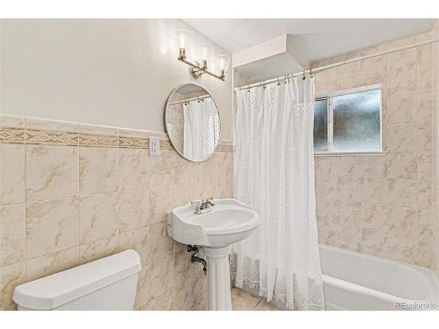 3690 Pierce St, Wheat Ridge, CO 80033