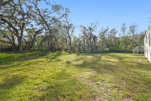 5530 EUREKA SPRINGS ROAD, Tampa, FL 33610