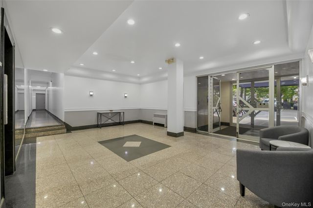 640 W 231st Street 3E, Bronx, NY 10463