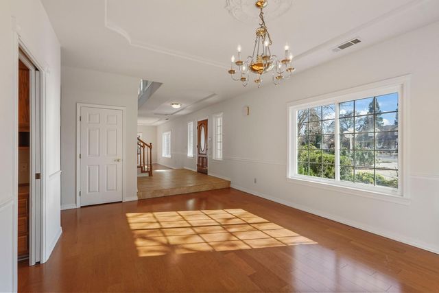 8633 White Owl Ct, Orangevale, CA 95662