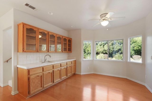 8633 White Owl Ct, Orangevale, CA 95662