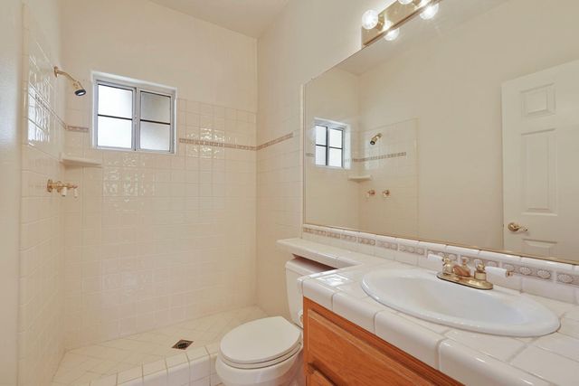 8633 White Owl Ct, Orangevale, CA 95662