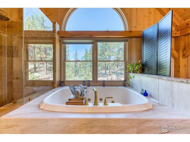 1057 Reed Ranch Rd, Boulder, CO 80302