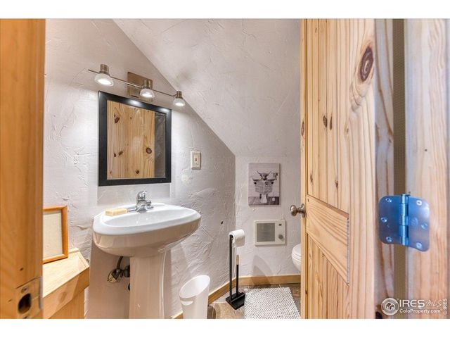 1057 Reed Ranch Rd, Boulder, CO 80302