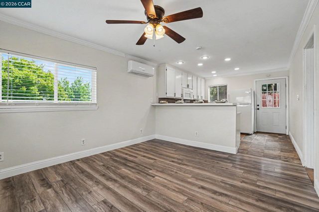 2165 James St, Martinez, CA 94553