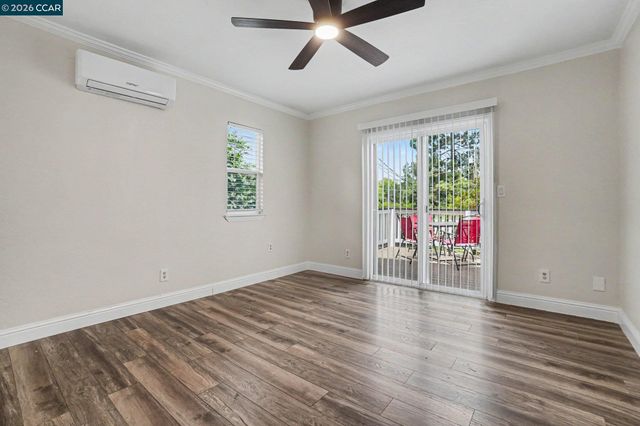 2165 James St, Martinez, CA 94553