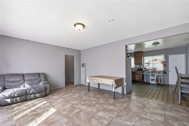 8214 Alix, Los Angeles, CA 90001