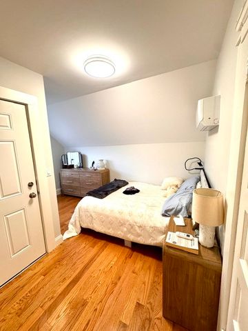 14 Mayflower Street 3, Providence, RI 02906