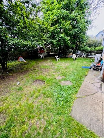 14 Mayflower Street 3, Providence, RI 02906