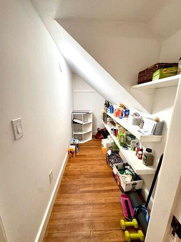 14 Mayflower Street 3, Providence, RI 02906
