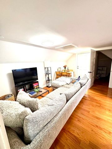 14 Mayflower Street 3, Providence, RI 02906