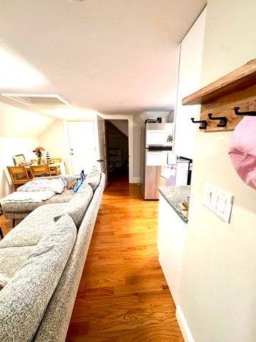 14 Mayflower Street 3, Providence, RI 02906