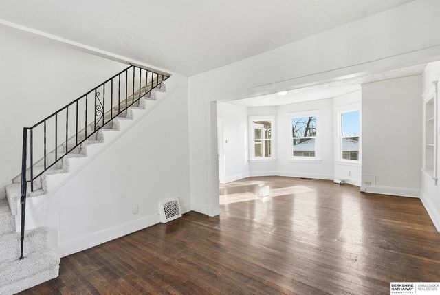 4531 N 39th Street, Omaha, NE 68111