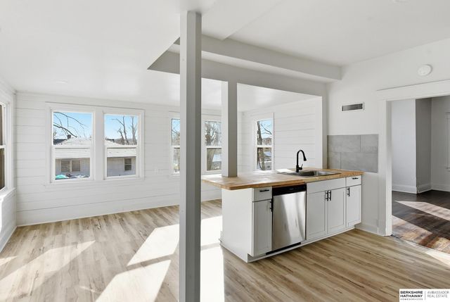 4531 N 39th Street, Omaha, NE 68111