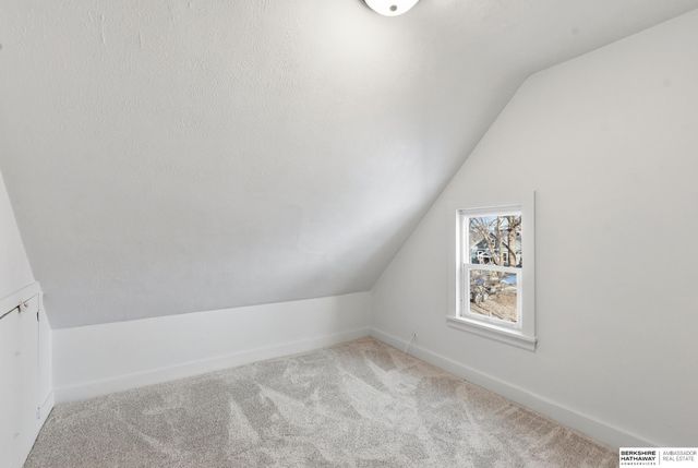 4531 N 39th Street, Omaha, NE 68111