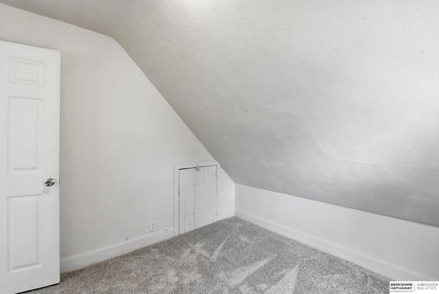 4531 N 39th Street, Omaha, NE 68111