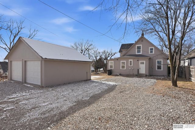 4531 N 39th Street, Omaha, NE 68111