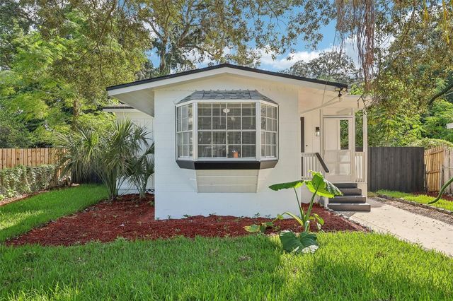 1815 LARKIN AVENUE, Orlando, FL 32812