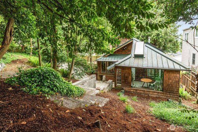 9629 California Avenue SW, Seattle, WA 98136