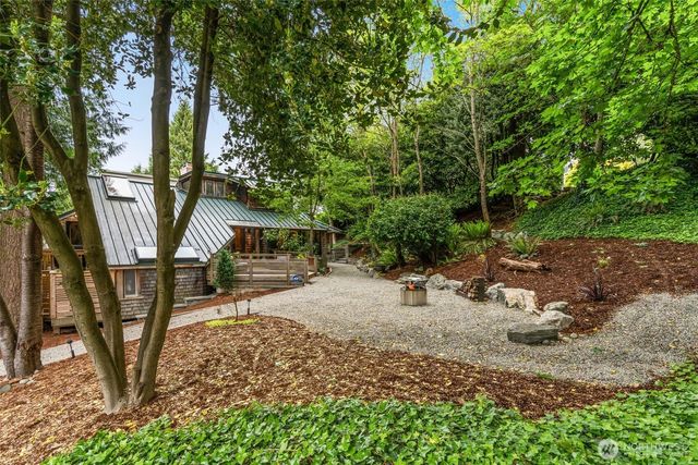 9629 California Avenue SW, Seattle, WA 98136