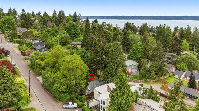 9629 California Avenue SW, Seattle, WA 98136