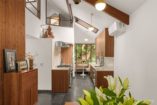 9629 California Avenue SW, Seattle, WA 98136