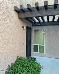 629 N MESA Drive N 27, Mesa, AZ 85201
