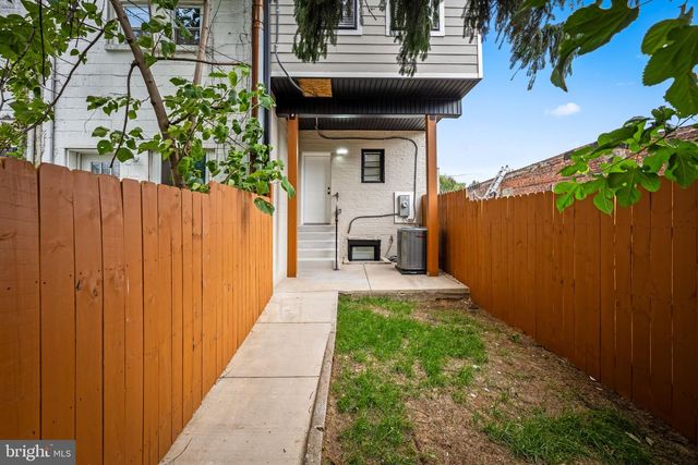3904 MOUNT PLEASANT AVE, Baltimore, MD 21224
