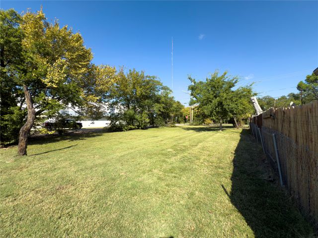 400 E Sycamore Street, Sherman, TX 75090