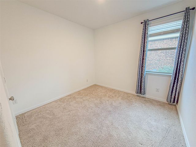 3401 Kingsview Drive, Denton, TX 76207