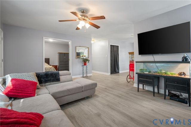 3940 Three Bridge Rd, Powhatan, VA 23139
