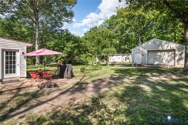 3940 Three Bridge Rd, Powhatan, VA 23139