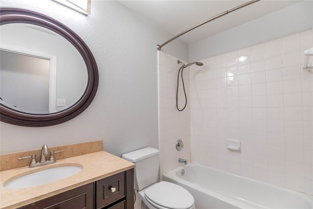 5009 Bay View Drive, Fort Worth, TX 76244