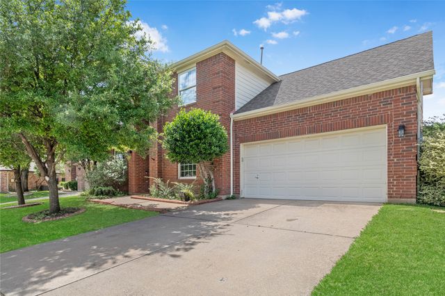 5009 Bay View Drive, Fort Worth, TX 76244