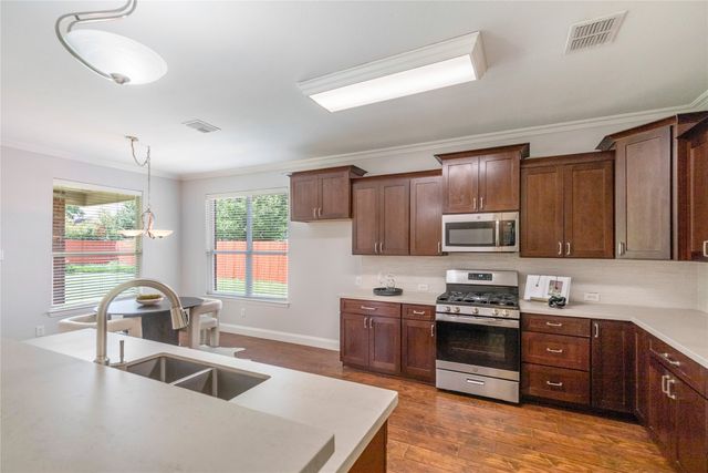 5009 Bay View Drive, Fort Worth, TX 76244