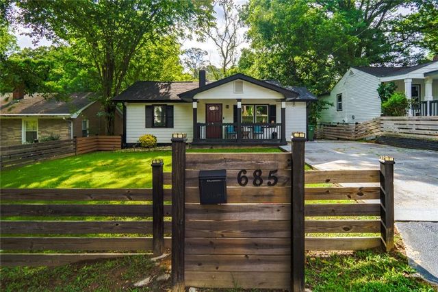 685 Cedar Avenue NW, Atlanta, GA 30318