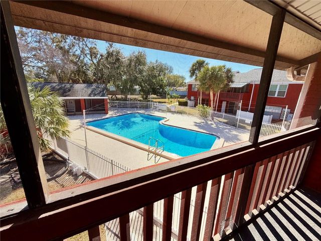 1140 83RD AVENUE N C, St Petersburg, FL 33702