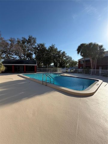 1140 83RD AVENUE N C, St Petersburg, FL 33702