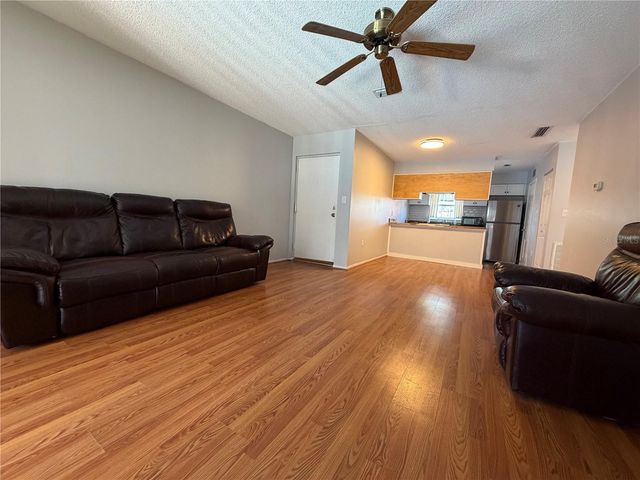 1140 83RD AVENUE N C, St Petersburg, FL 33702