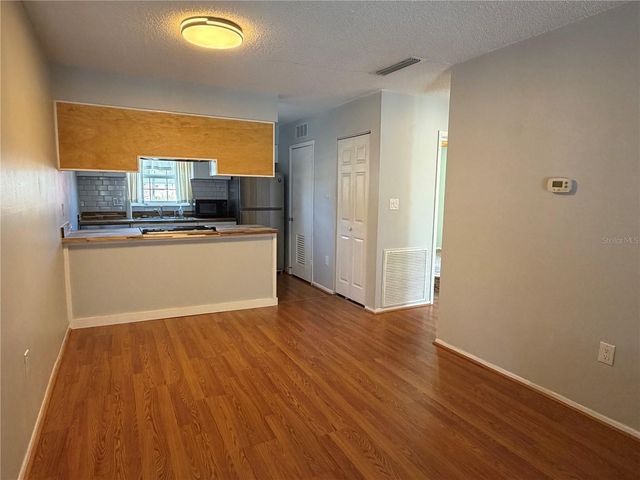 1140 83RD AVENUE N C, St Petersburg, FL 33702