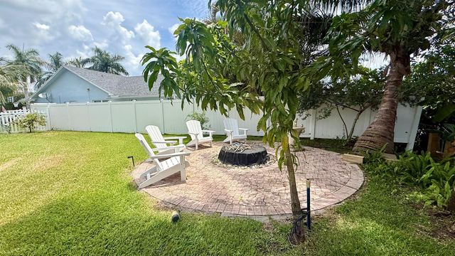 1526 Cormorant Road, Delray Beach, FL 33444