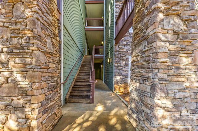 1000 Olde Eastwood Village Boulevard 2A, Asheville, NC 28803