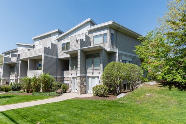 769 Heath St. Unit 769, Brookline, MA 02467