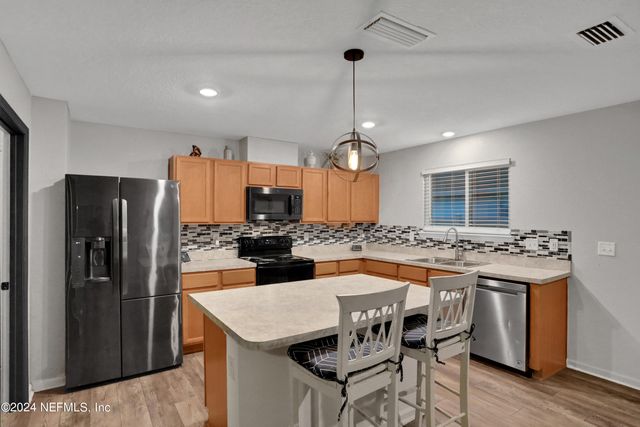 10482 COLLINS FLD Circle, Jacksonville, FL 32222