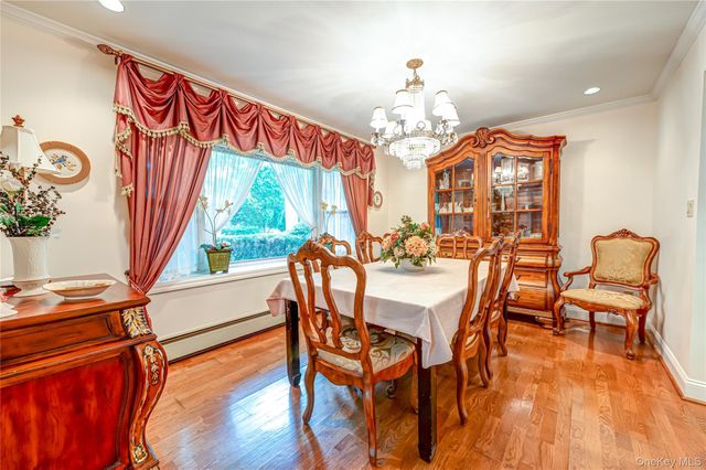32 Dressler Road, Greenlawn, NY 11740